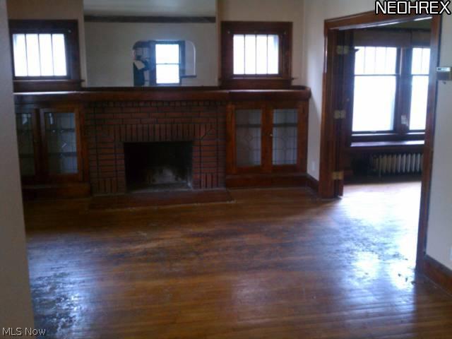 18311 Rosecliff Road Cleveland, OH 44119 - Photo 8 of 25 Gallery Image 8