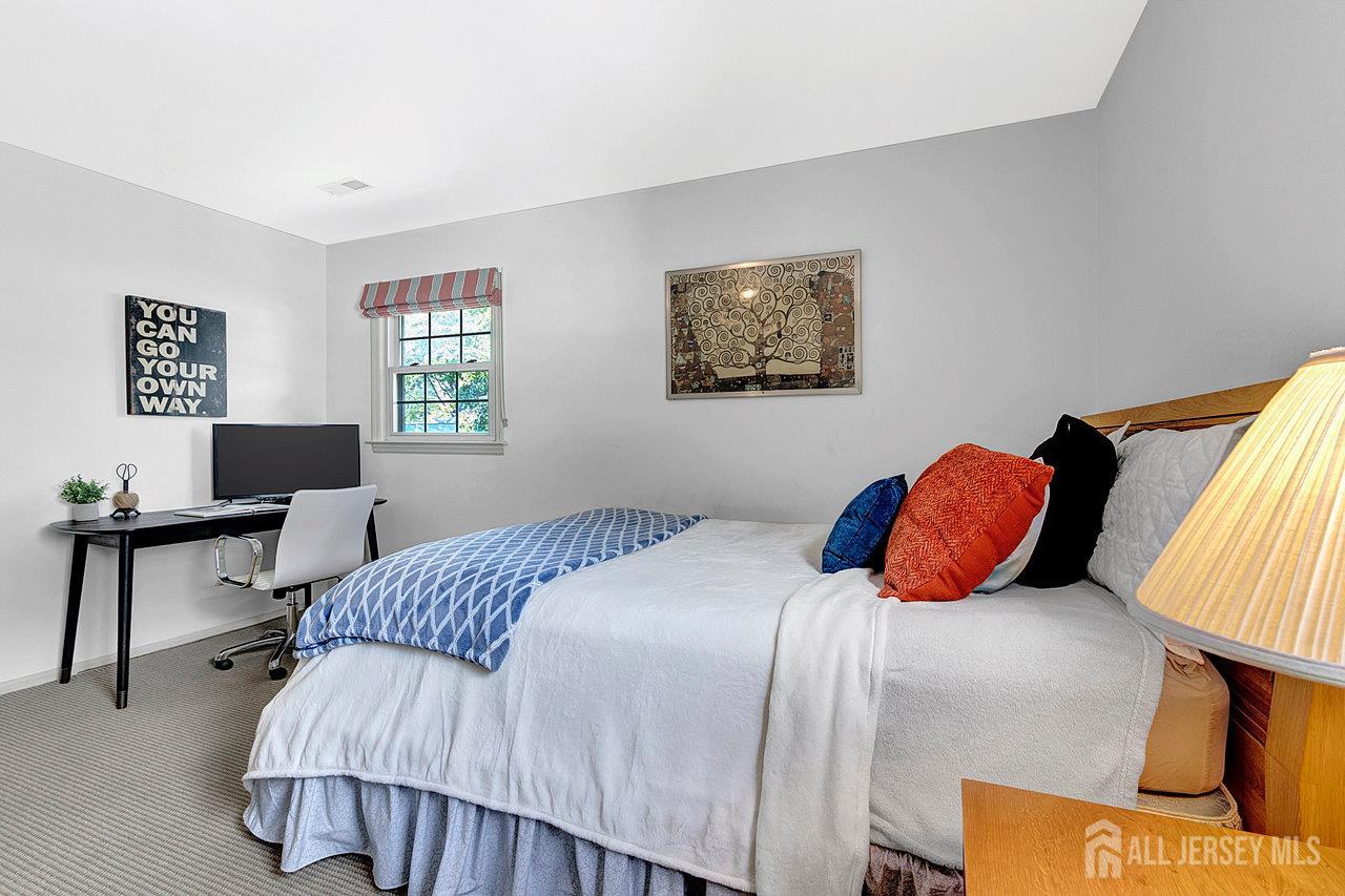 2087 Meadowview Road Scotch Plains, NJ 07076 - Photo 15 of 31 Gallery Image 15