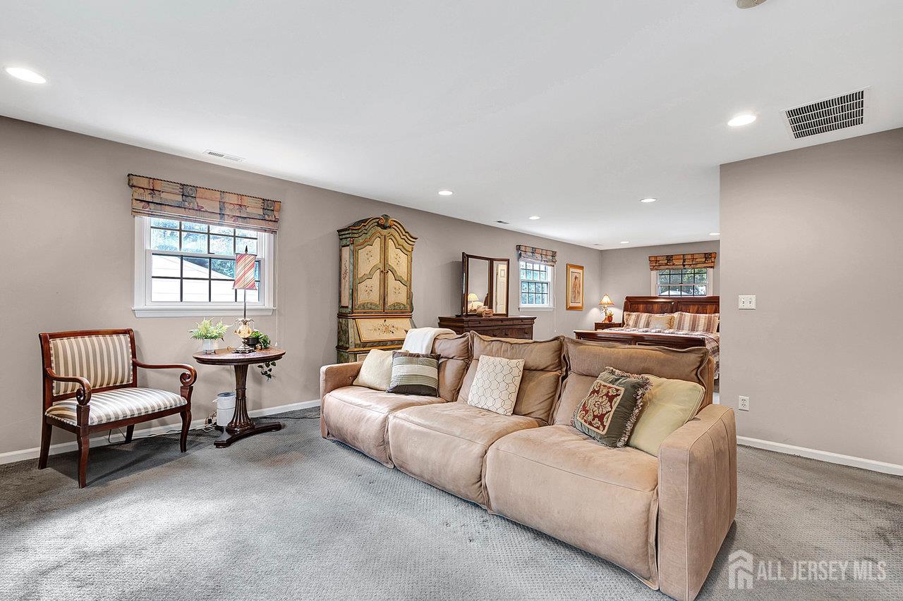 2087 Meadowview Road Scotch Plains, NJ 07076 - Photo 22 of 31 Gallery Image 22