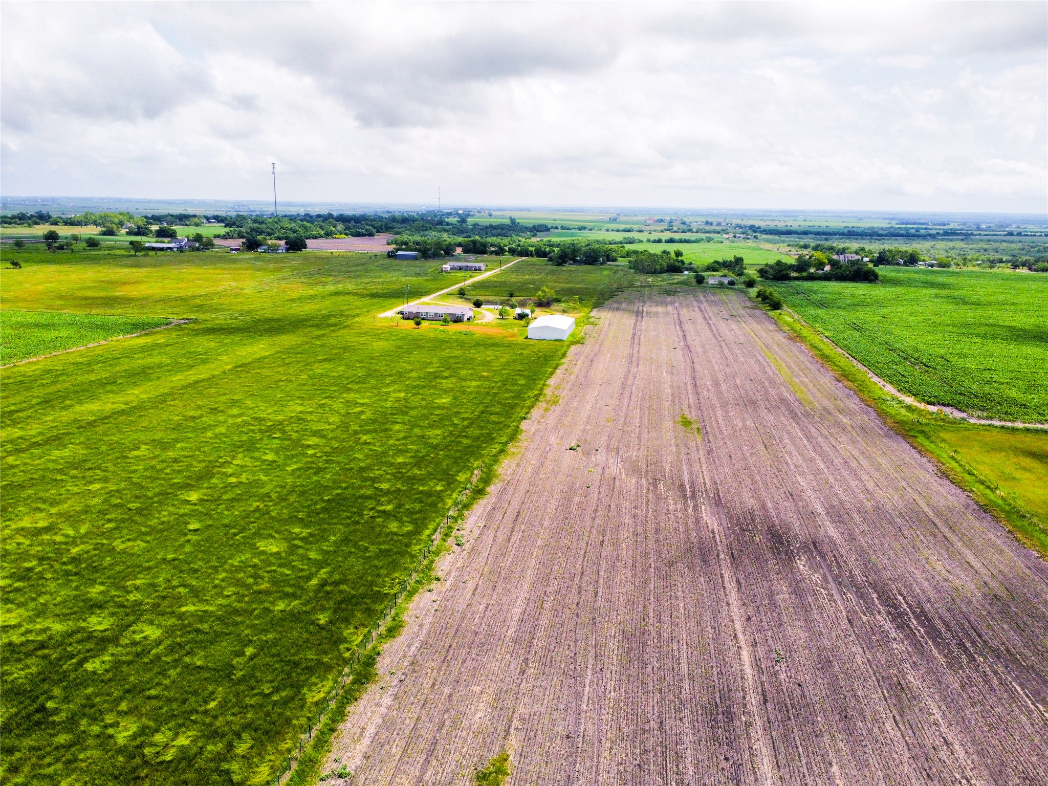 900 County Road 406 Taylor, TX 76574 - Photo 12 of 13