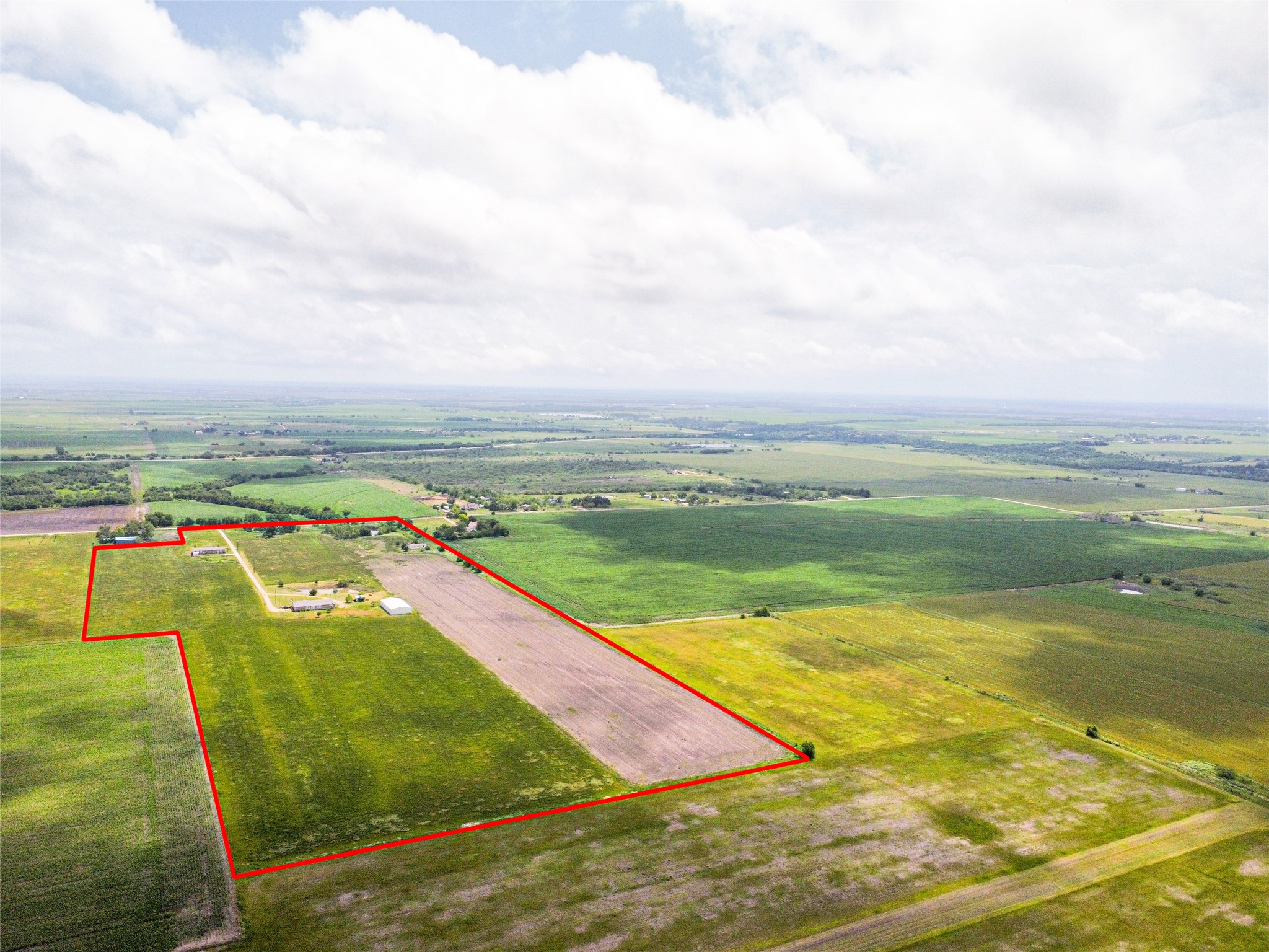 900 County Road 406 Taylor, TX 76574 - Photo 8 of 13 a view of a city