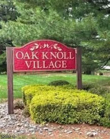 a view of a yard with an tree