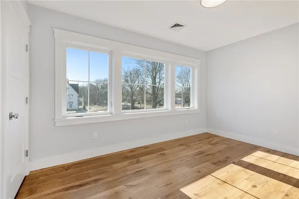 $1,585,000 | 1 Knowlton Court, Bristol, RI 02809