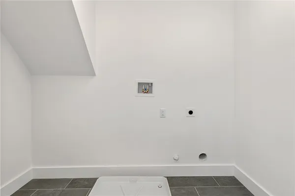 $1,585,000 | 1 Knowlton Court, Bristol, RI 02809