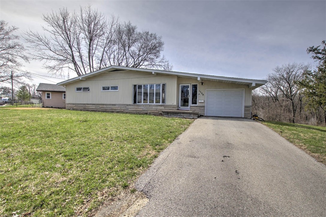 1759 Hunt Court Decatur, IL 62526 - Photo 7 of 32 Gallery Image 7