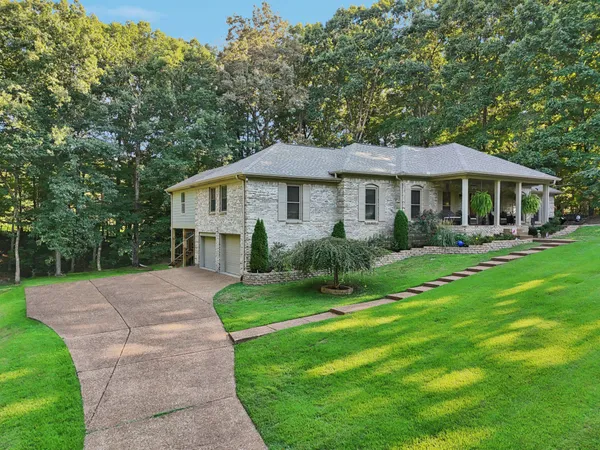 $669,900 | 106 Dogwood Court, Dickson, TN 37055