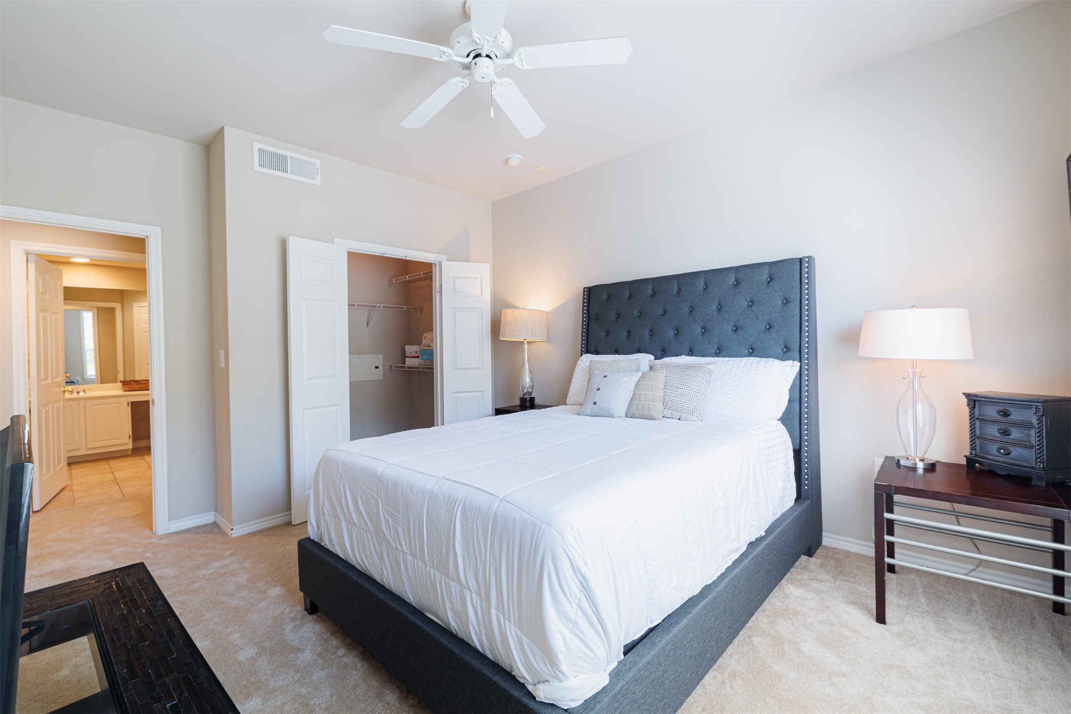 2400 McCue Road, Unit 360 Houston, TX 77056 - Photo 7 of 24