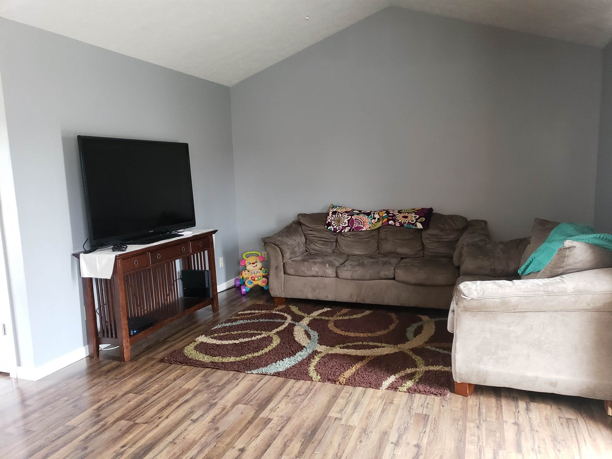801 Tenth Street Grandview, IN 47615 - Photo 2 of 14 Gallery Image 2