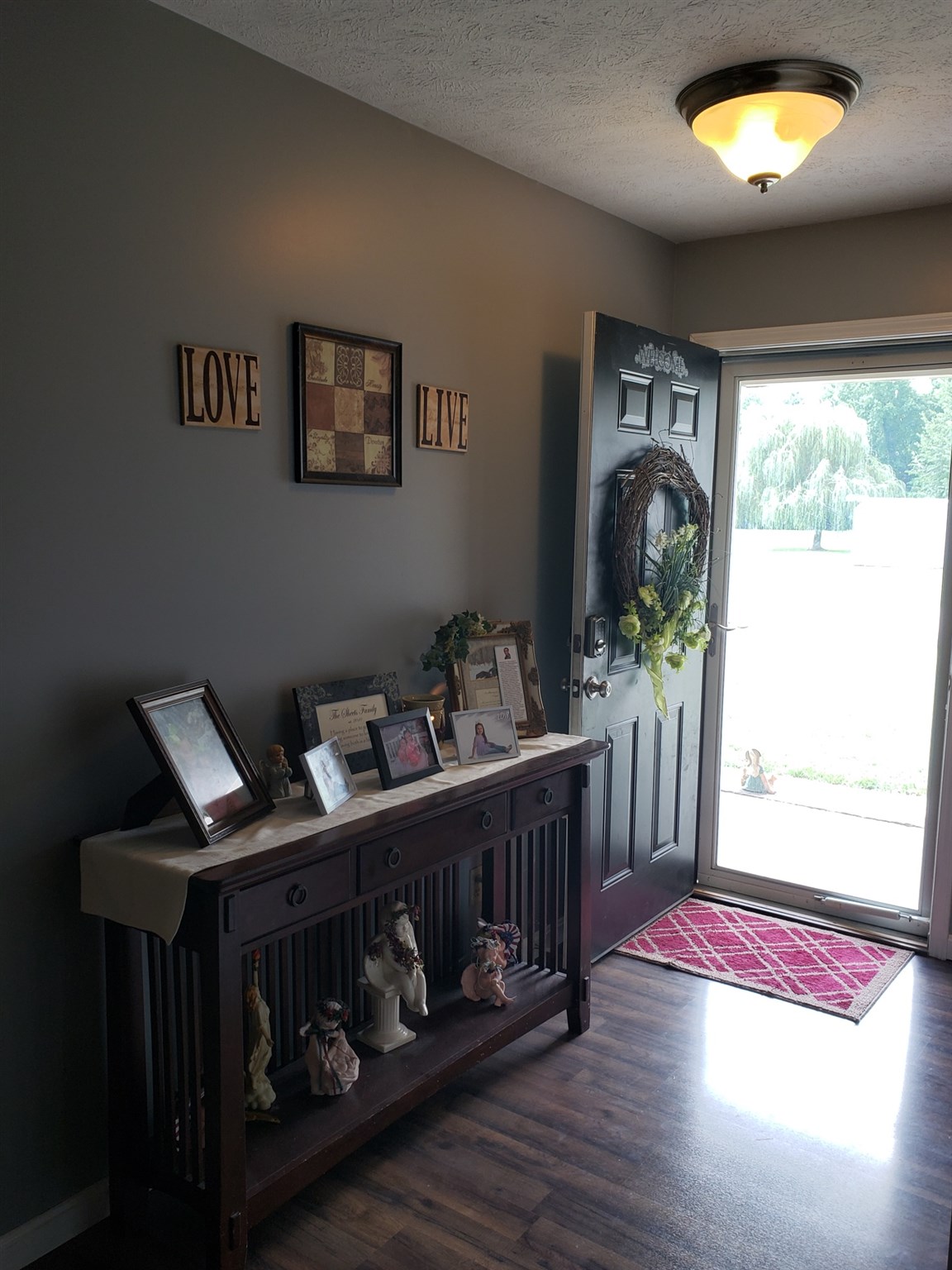 801 Tenth Street Grandview, IN 47615 - Photo 3 of 14 Gallery Image 3