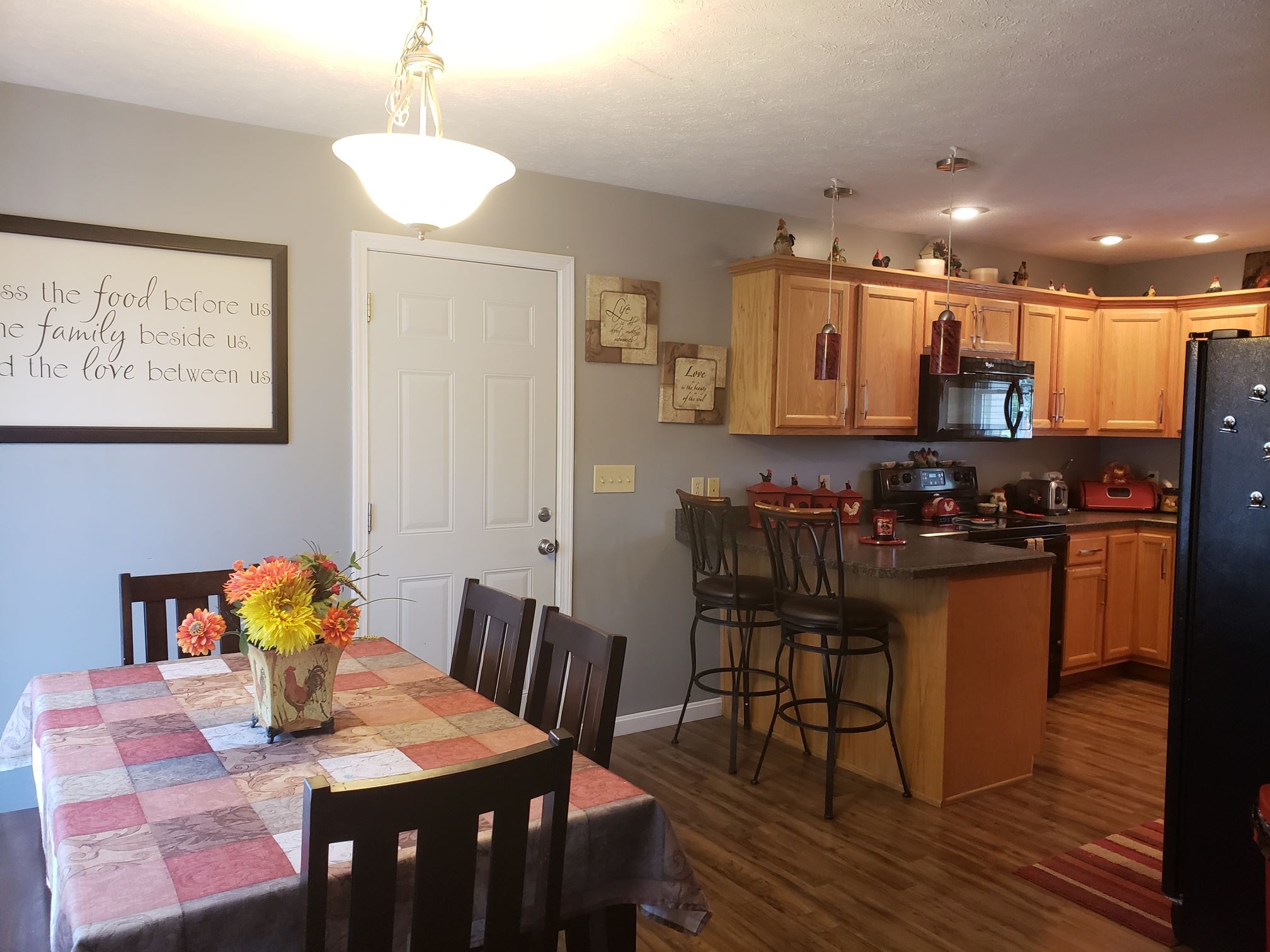 801 Tenth Street Grandview, IN 47615 - Photo 4 of 14 Gallery Image 4