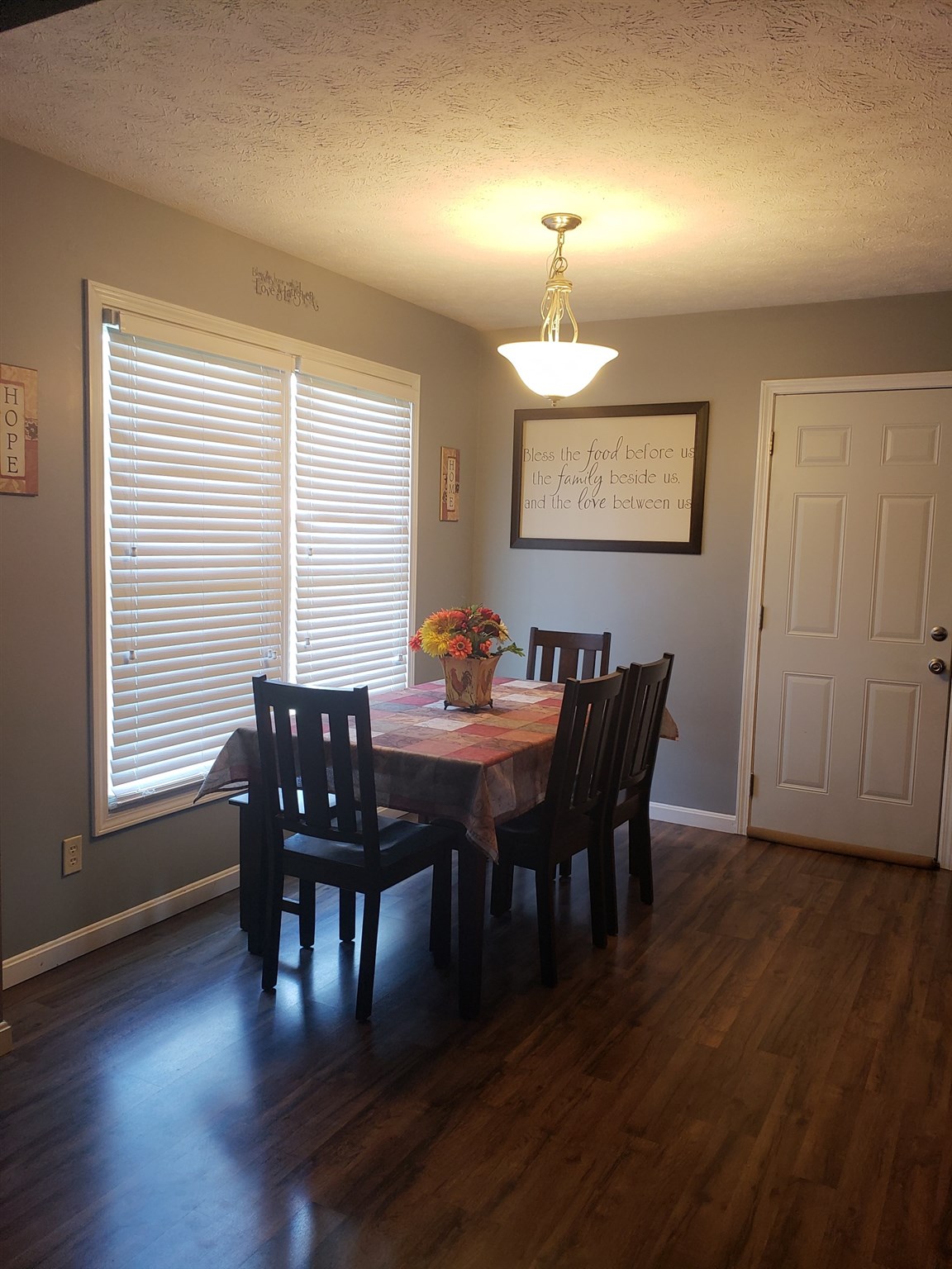 801 Tenth Street Grandview, IN 47615 - Photo 5 of 14 Gallery Image 5
