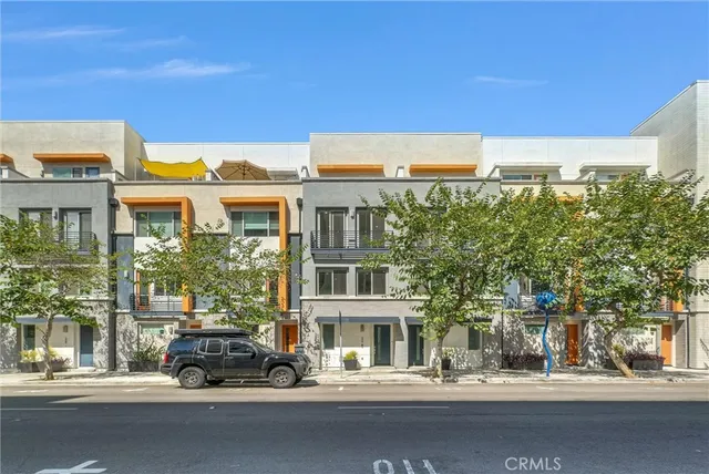 a car parked in front of a building
