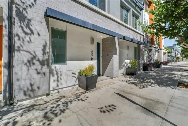 a view of a entryway of the house