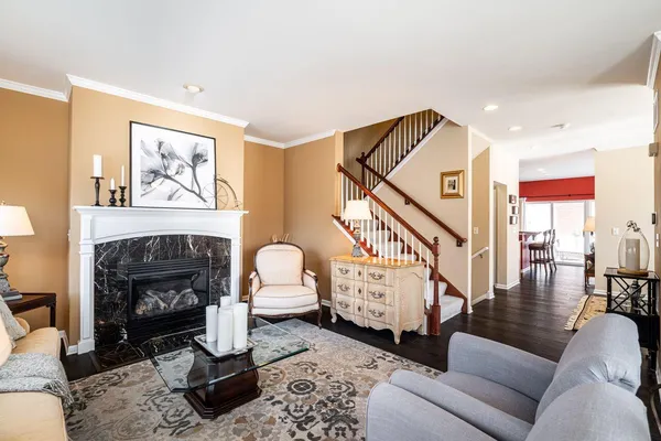 $499,900 | 3870 South Lake Drive, Unit 1102, St. Francis, WI 53235