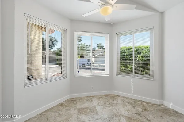 $2,395 | 3030 East Topeka Drive, Phoenix, AZ 85050