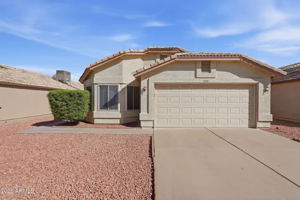 $2,395 | 3030 East Topeka Drive, Phoenix, AZ 85050