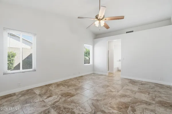 $2,395 | 3030 East Topeka Drive, Phoenix, AZ 85050