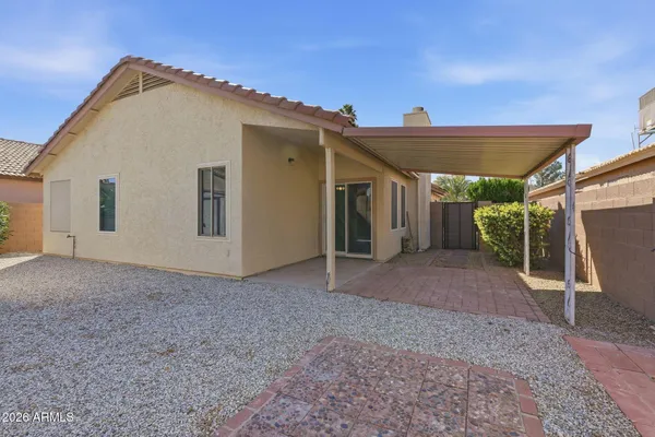 $2,395 | 3030 East Topeka Drive, Phoenix, AZ 85050