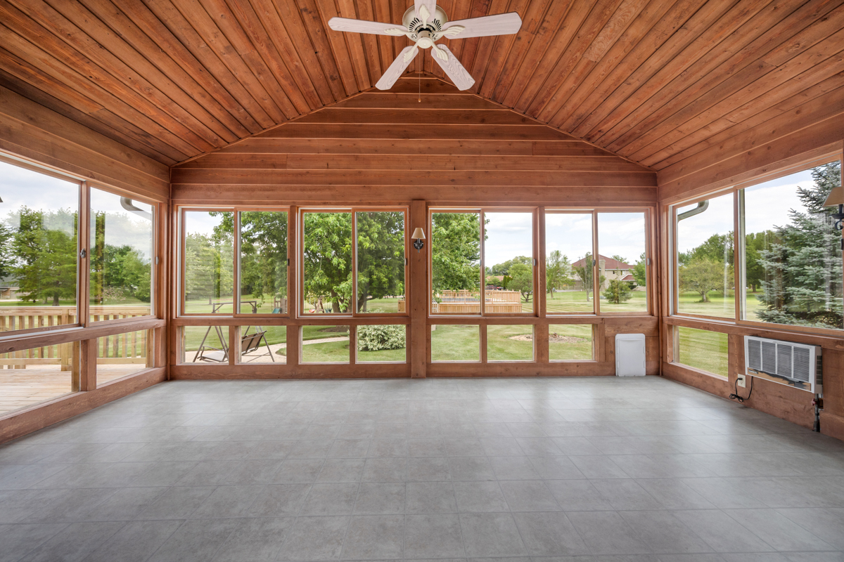 26743 South Winfield Road Monee, IL 60449 - Photo 16 of 37 Gallery Image 16