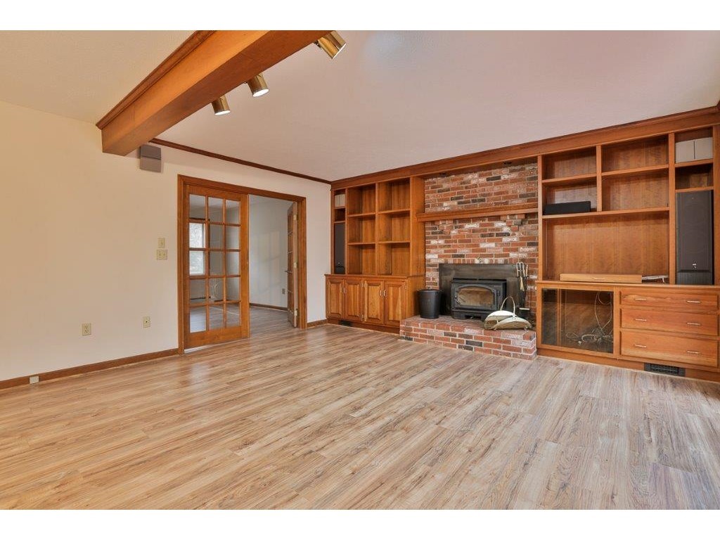 306 Lane Road Chester, NH 03036 - Photo 14 of 34