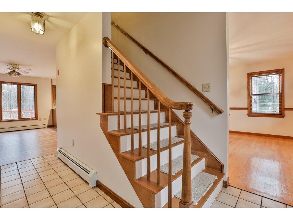 306 Lane Road Chester, NH 03036 - Photo 6 of 34