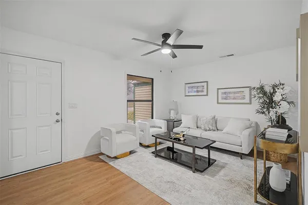 $1,500 | 7349 Pensacola Avenue, Fort Worth, TX 76116