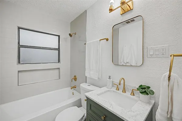 $1,500 | 7349 Pensacola Avenue, Fort Worth, TX 76116