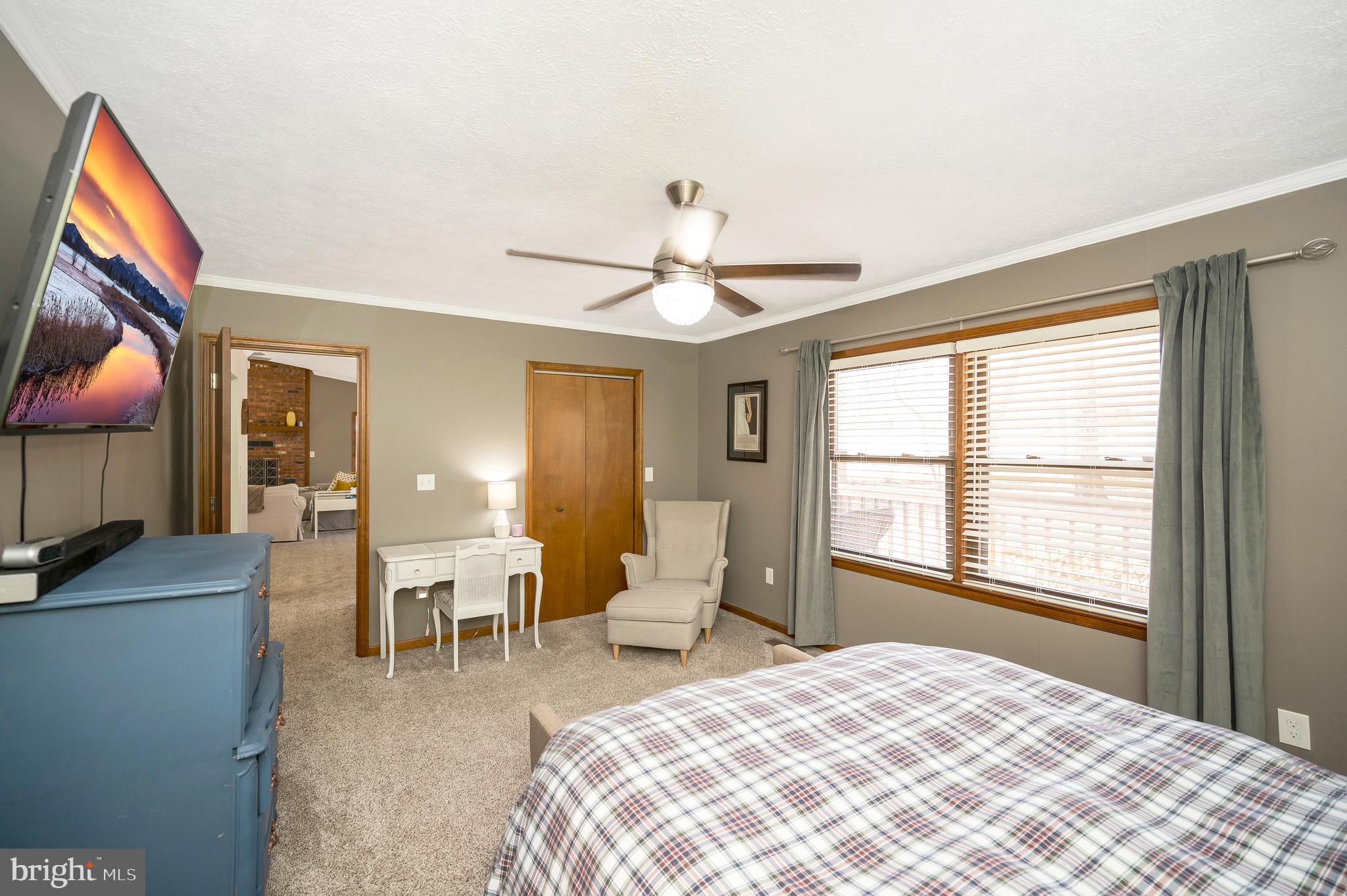 424 Birdie Road Locust Grove, VA 22508 - Photo 24 of 42 Space for a sitting area