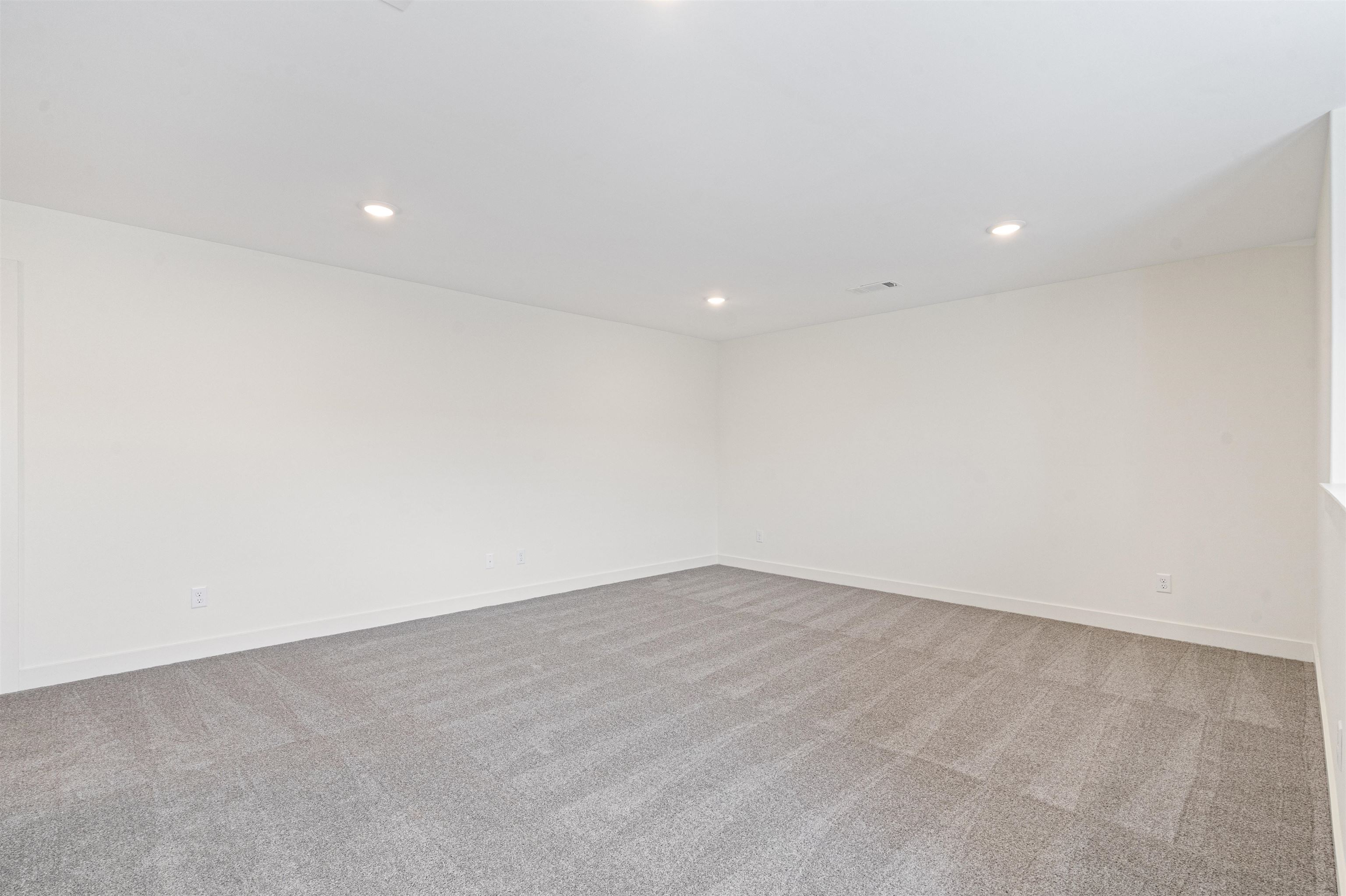5698 Gerber Road Arlington, TN 38002 - Photo 20 of 29 Carpeted spare room featuring recessed lighting and baseboards