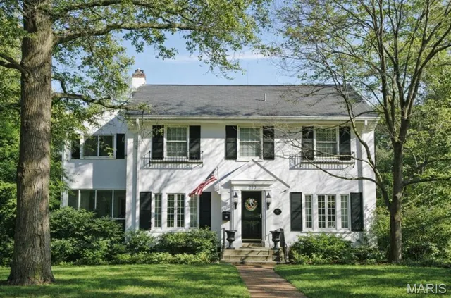 $899,900 | 210 Jefferson Road, Webster Groves, MO 63119