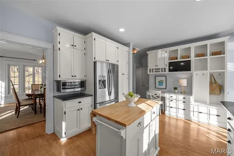 $899,900 | 210 Jefferson Road, Webster Groves, MO 63119