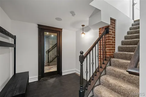 $899,900 | 210 Jefferson Road, Webster Groves, MO 63119