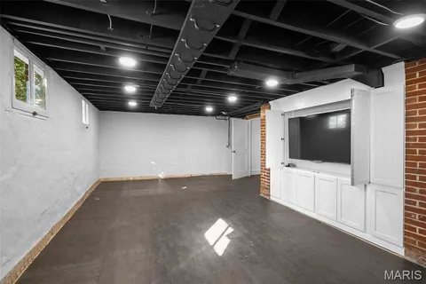 $899,900 | 210 Jefferson Road, Webster Groves, MO 63119