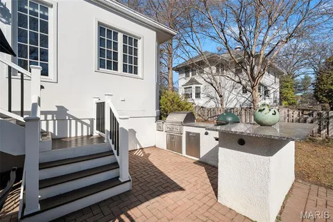 $899,900 | 210 Jefferson Road, Webster Groves, MO 63119