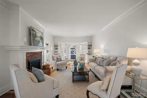 $899,900 | 210 Jefferson Road, Webster Groves, MO 63119