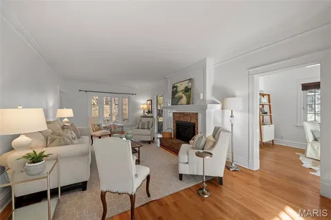 $899,900 | 210 Jefferson Road, Webster Groves, MO 63119