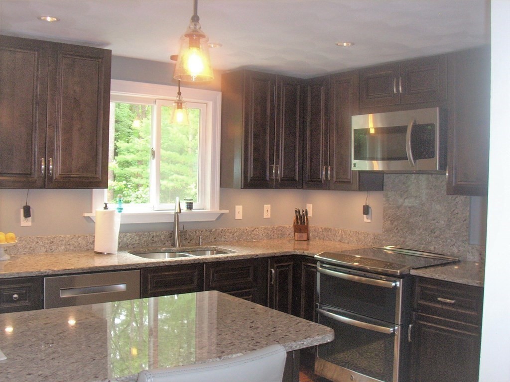 13 Wabash Road Wilmington, MA 01887 - Photo 6 of 40 Gallery Image 6