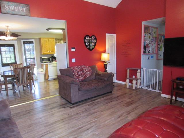 1312 Porter Morris Road Chapmansboro, TN 37035 - Photo 8 of 18 Gallery Image 8