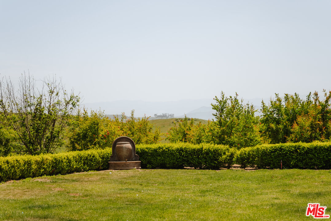 15101 Middle Ranch Road Moorpark, CA 93021 - Photo 19 of 28 a view of a lake with a houses