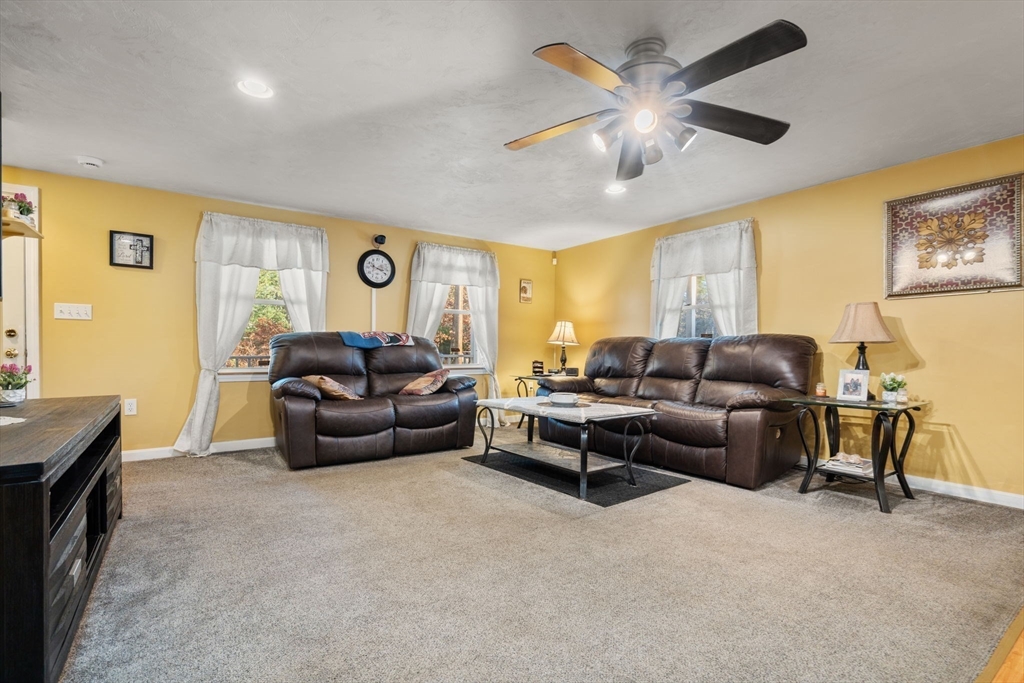 168 Park Avenue Wareham, MA 02538 - Photo 16 of 37