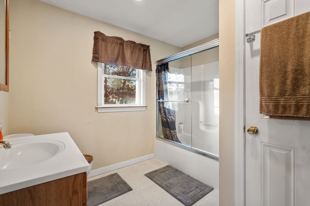 168 Park Avenue Wareham, MA 02538 - Photo 21 of 37