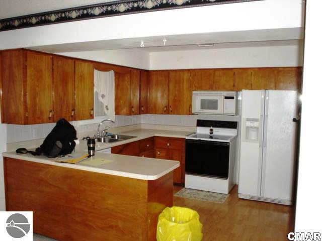 4175 South Meridian Road Merrill, MI 48637 - Photo 3 of 20 1772066-2.JPG