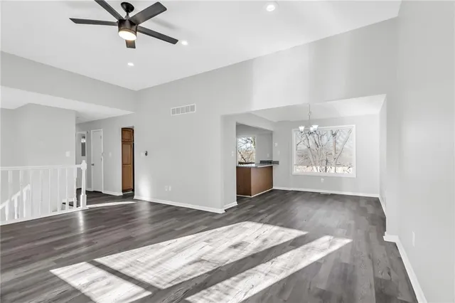 $315,000 | 6716 Northwest Lawson Lane, Parkville, MO 64152