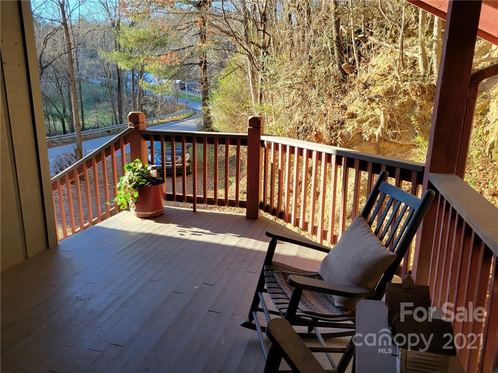 1351 County Road Waynesville, NC 28785 - Photo 2 of 21