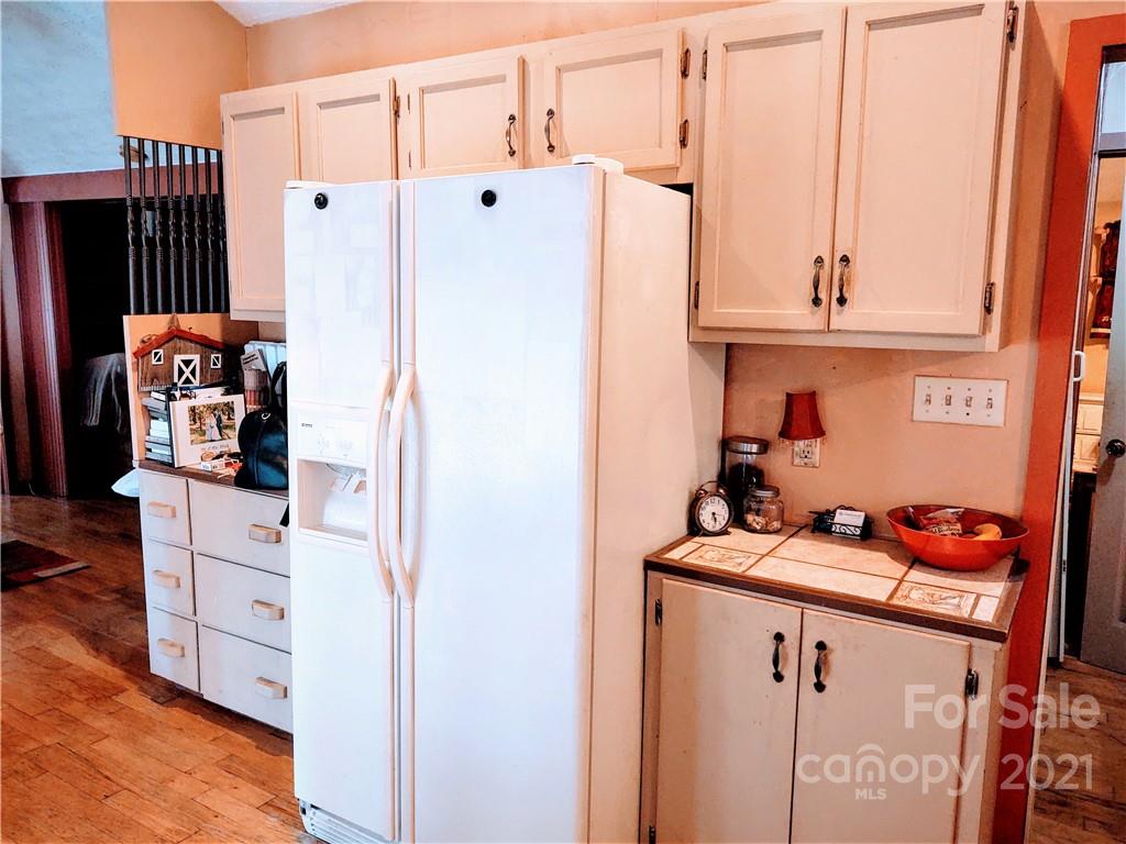 1351 County Road Waynesville, NC 28785 - Photo 10 of 21