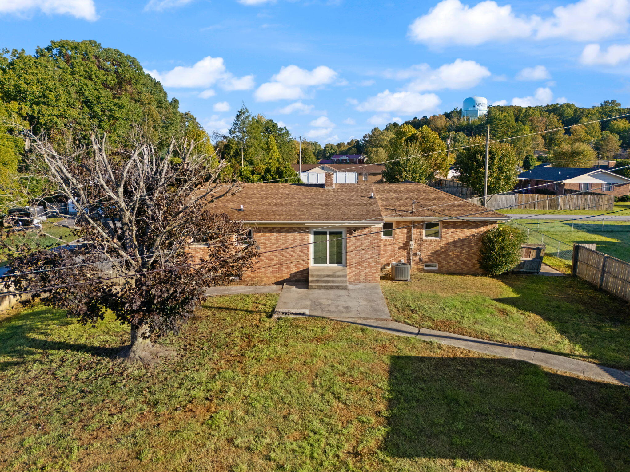 33 Springfield Circle Corbin, KY 40701 - Photo 15 of 87 73-web-or-mls-DJI_20241009091501_0030_D