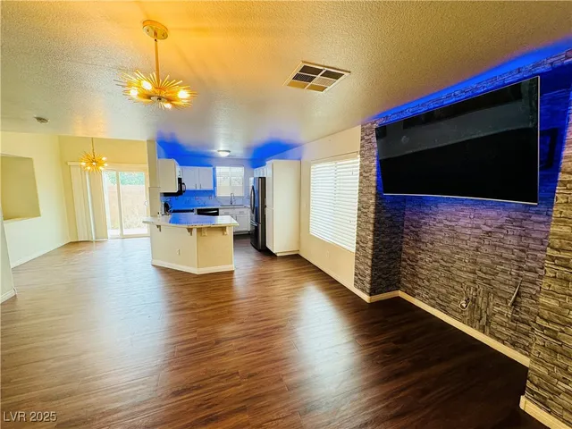 $1,900 | Undisclosed Address, Las Vegas, NV 89113
