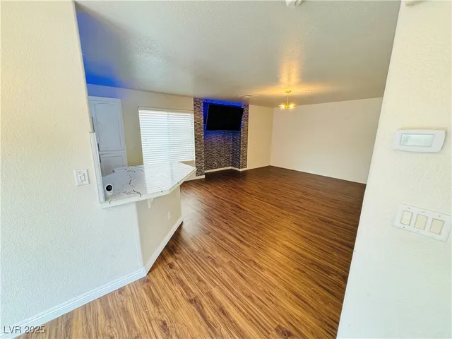 $1,900 | Undisclosed Address, Las Vegas, NV 89113