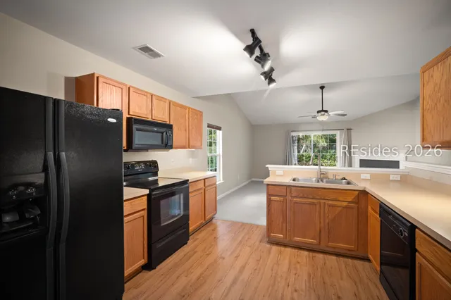 $394,900 | 8 Hidden Lakes Drive, Bluffton, SC 29910