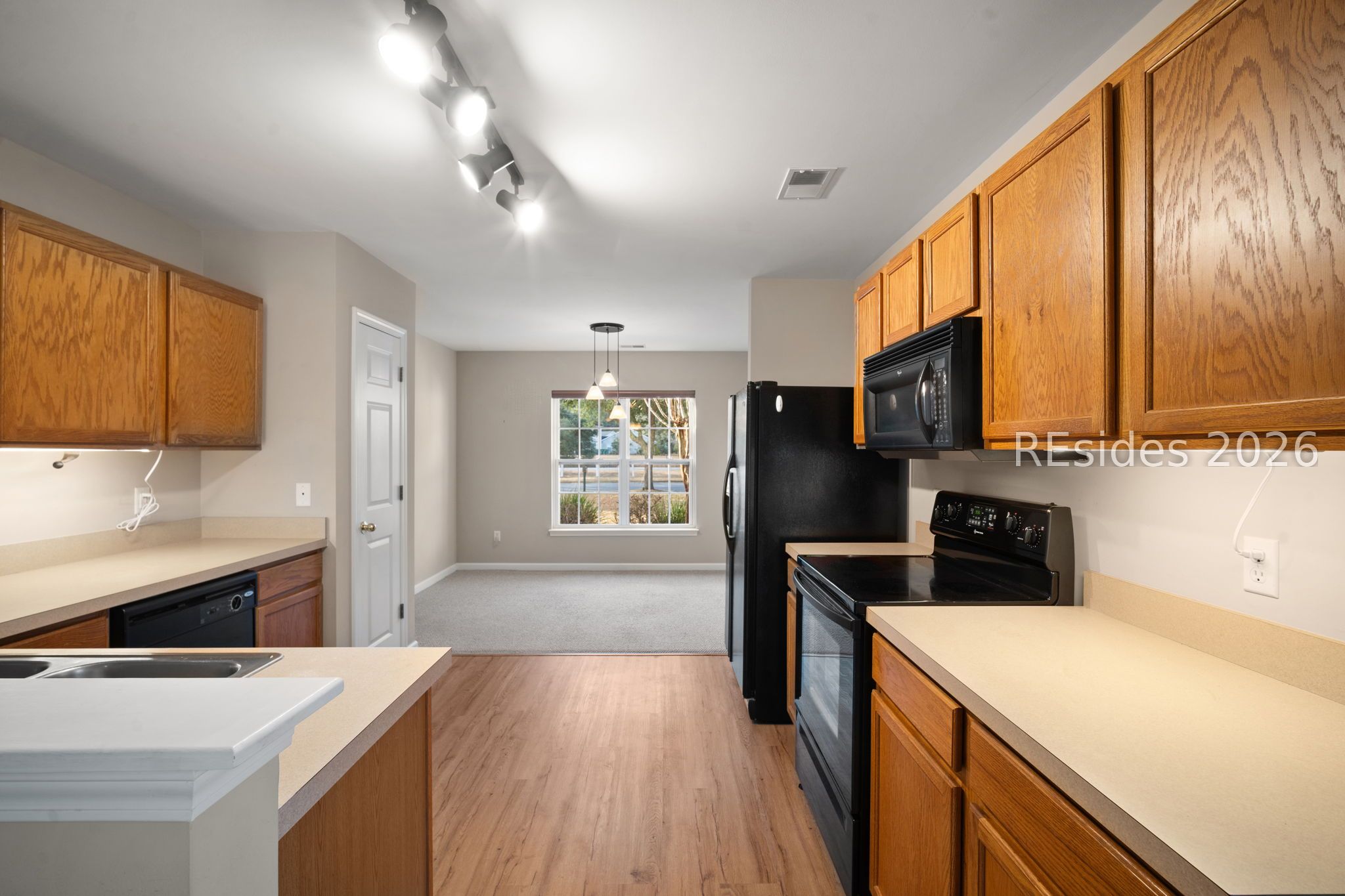 8 Hidden Lakes Drive Bluffton, SC 29910 - Photo 12 of 38